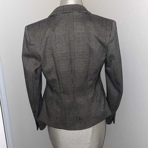 Plaid blazer xs from H&M - Picture 3 of 6